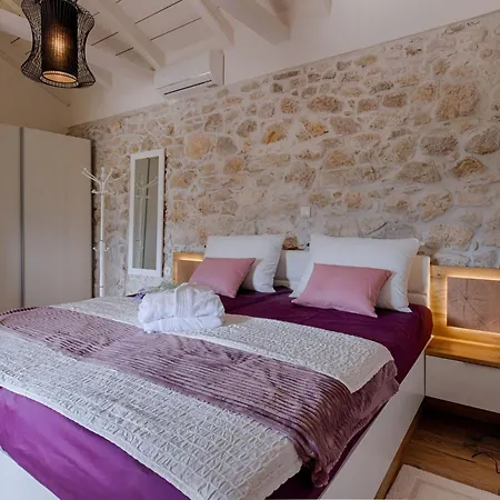 Luxurioese Steinvilla Mariva Mit Pool By Interhome Tribalj (Primorsko-Goranska)