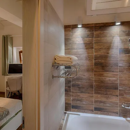 Luxurioese Steinvilla Mariva Mit Pool By Interhome Tribalj (Primorsko-Goranska)
