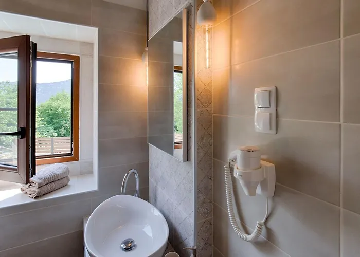 Luxurioese Steinvilla Mariva Mit Pool By Interhome Vakantiehuis *