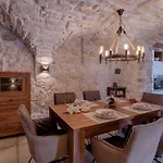 Luxurioese Steinvilla Mariva Mit Pool By Interhome