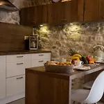 בית נופש Luxurioese Steinvilla Mariva Mit Pool By Interhome