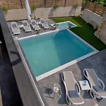 Luxurioese Steinvilla Mariva Mit Pool By Interhome *