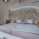 בית נופש Luxurioese Steinvilla Mariva Mit Pool By Interhome *