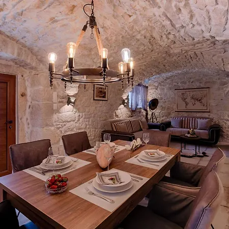 Holiday home Luxurioese Steinvilla Mariva Mit Pool By Interhome Tribalj (Primorsko-Goranska)