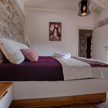 Holiday home Luxurioese Steinvilla Mariva Mit Pool By Interhome Tribalj (Primorsko-Goranska)