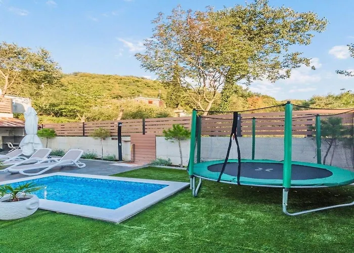 Luxurioese Steinvilla Mariva Mit Pool By Interhome Сasa de vacaciones *