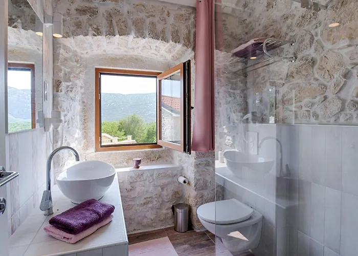 Ferienhaus Luxurioese Steinvilla Mariva Mit Pool By Interhome