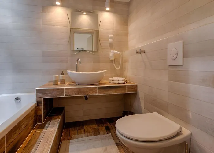 Ferienhaus Luxurioese Steinvilla Mariva Mit Pool By Interhome *
