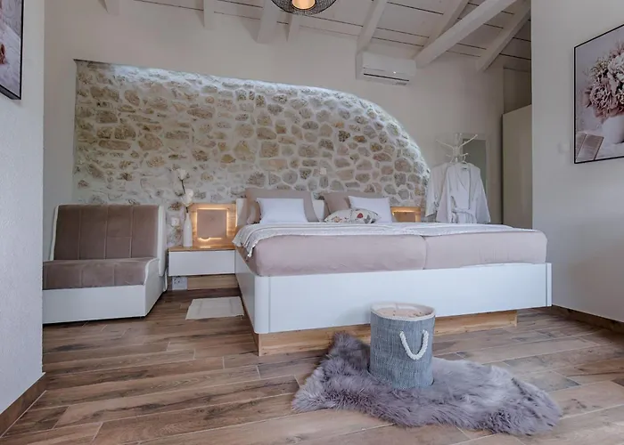 Luxurioese Steinvilla Mariva Mit Pool By Interhome * Tribalj (Primorsko-Goranska)